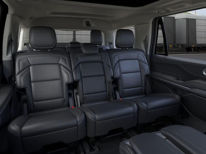 new 2026 Lincoln Navigator car, priced at $105,340