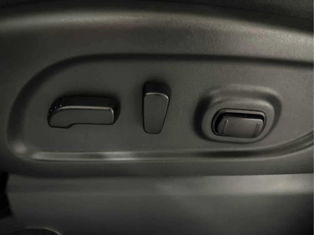 used 2024 Nissan Titan car, priced at $42,434