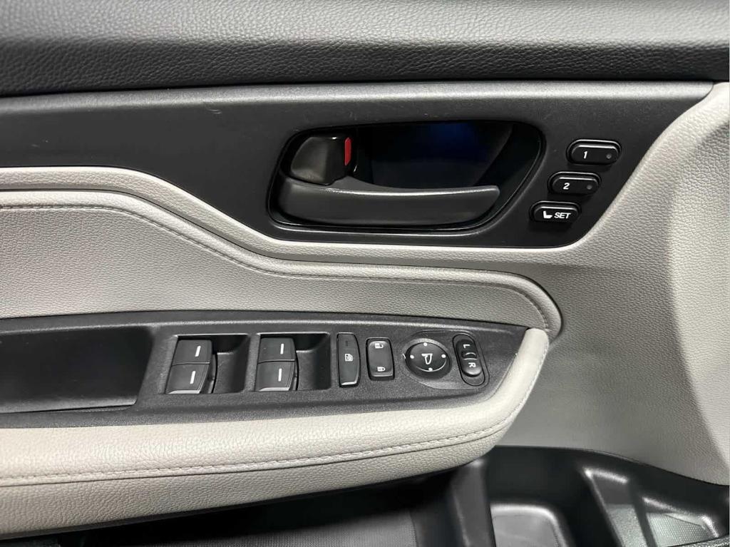 used 2024 Honda Odyssey car, priced at $34,510