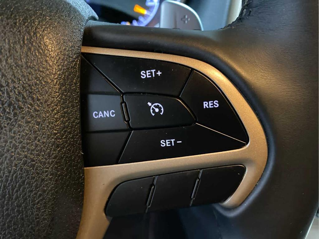 used 2017 Jeep Grand Cherokee car, priced at $14,875