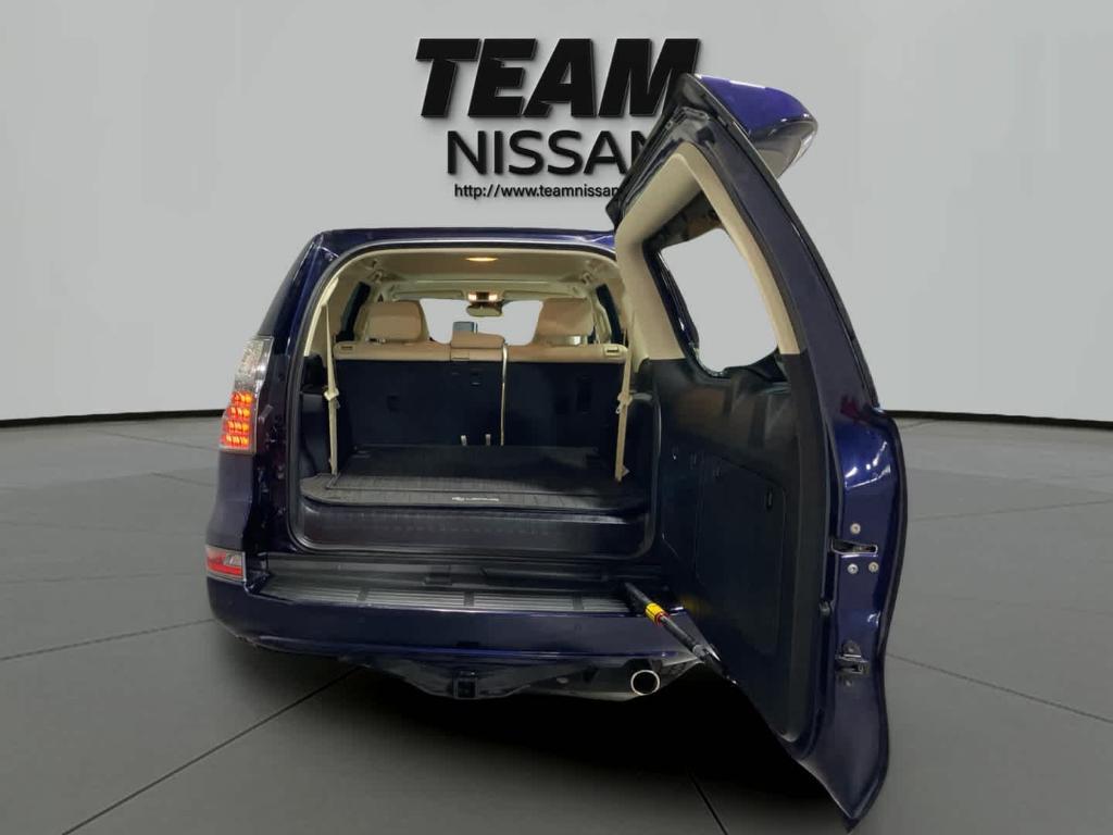 used 2023 Lexus GX 460 car, priced at $53,889