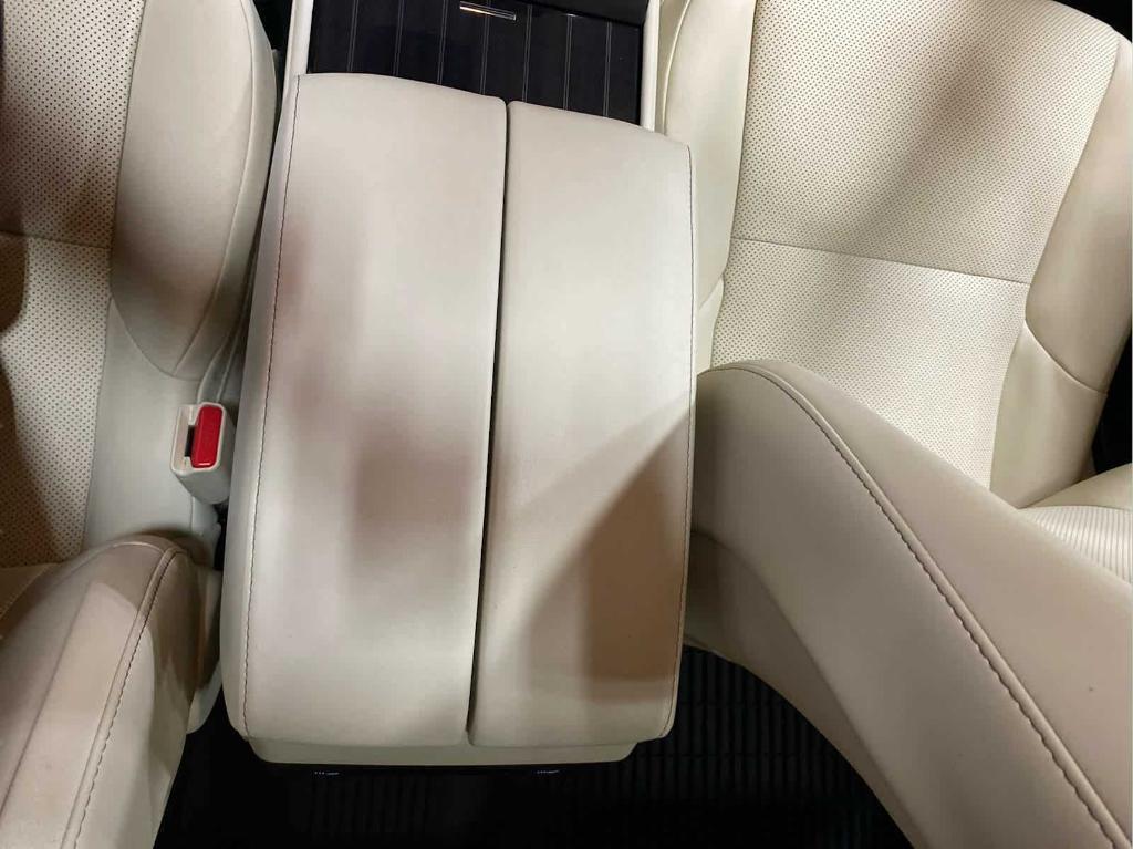 used 2023 Lexus GX 460 car, priced at $53,889