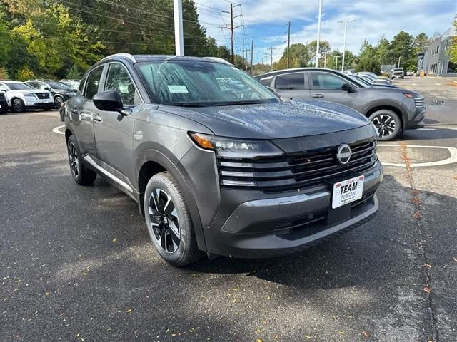 new 2025 Nissan Kicks car, priced at $26,025