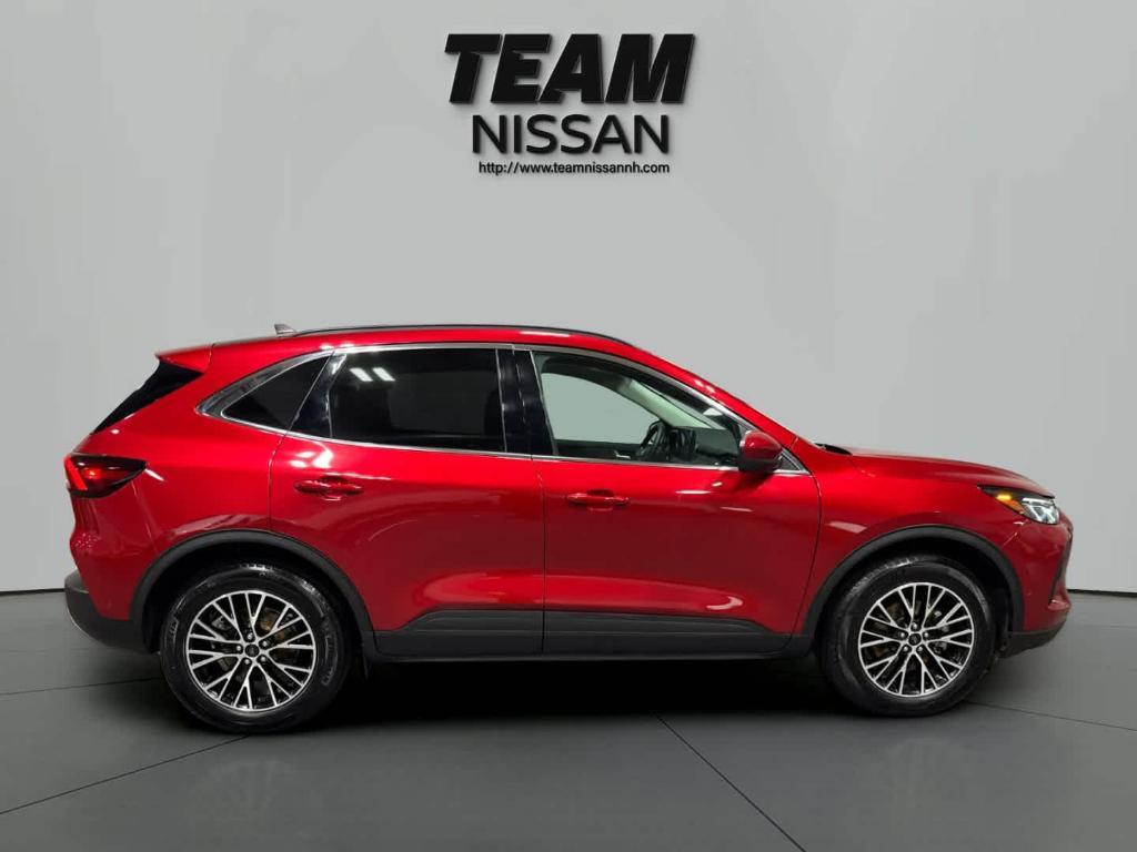 used 2023 Ford Escape car, priced at $25,550