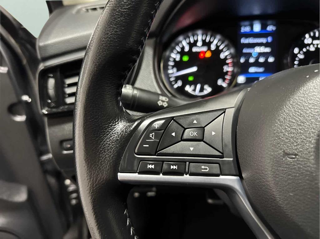 used 2022 Nissan Rogue Sport car, priced at $21,899