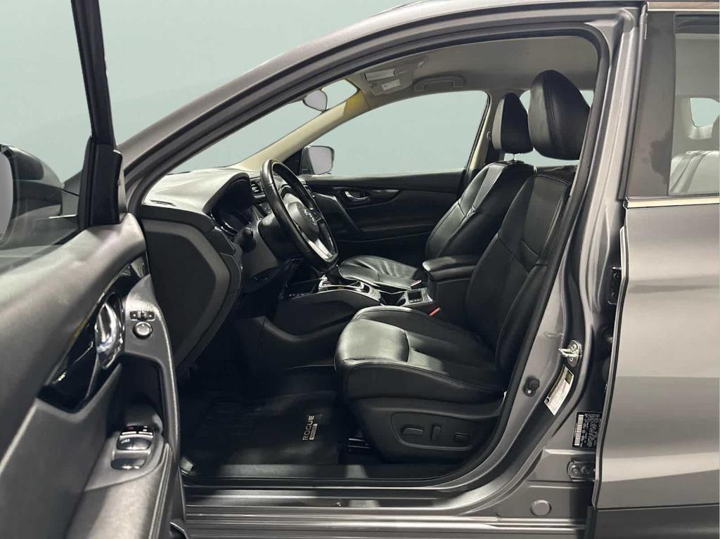 used 2022 Nissan Rogue Sport car, priced at $21,899