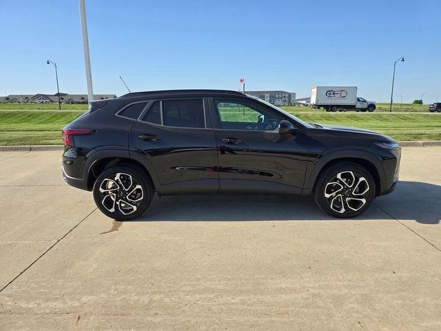 used 2025 Chevrolet Trax car, priced at $24,508