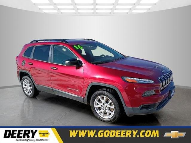 used 2016 Jeep Cherokee car, priced at $7,210