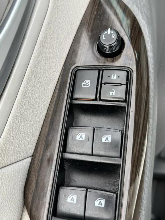 used 2017 Toyota Sienna car, priced at $17,029