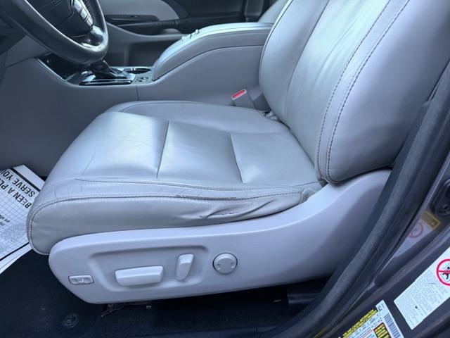 used 2015 Toyota Highlander car, priced at $12,666