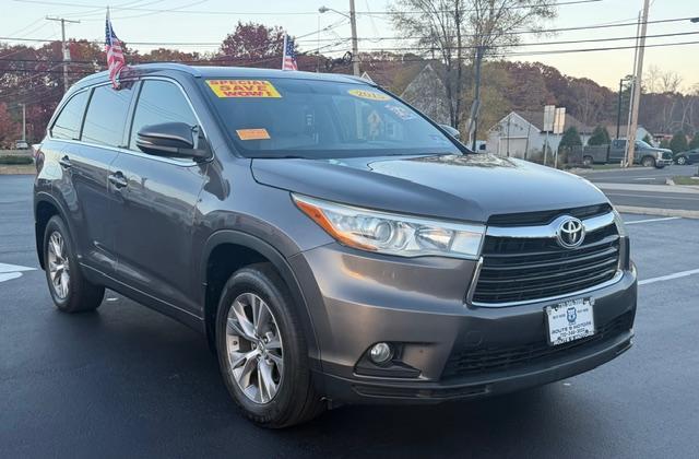 used 2015 Toyota Highlander car, priced at $12,666