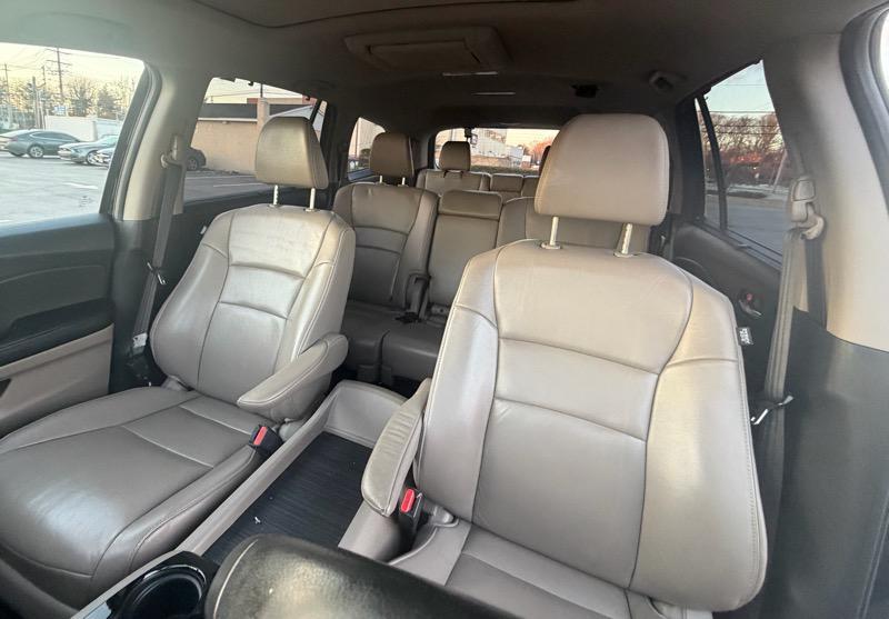 used 2016 Honda Pilot car, priced at $13,690