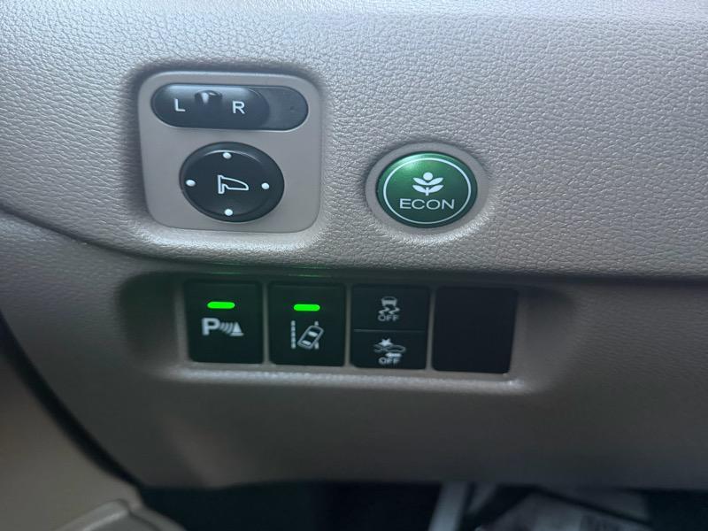 used 2016 Honda Pilot car, priced at $13,690