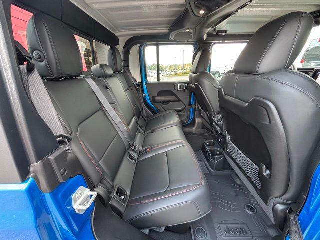 new 2025 Jeep Gladiator car, priced at $52,779