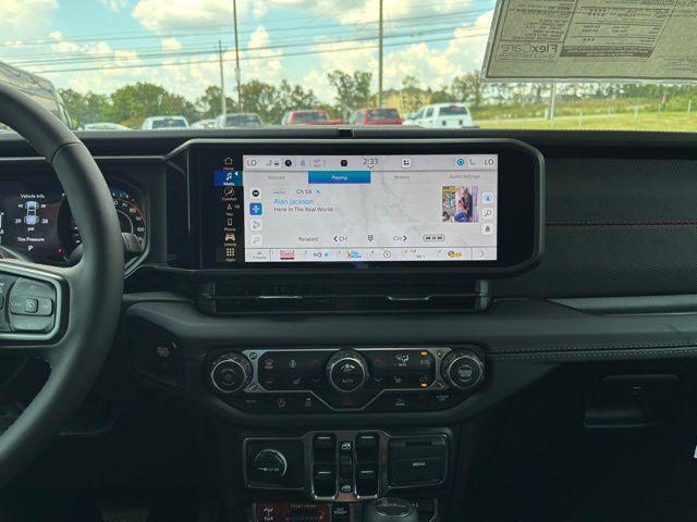 new 2025 Jeep Gladiator car, priced at $52,779