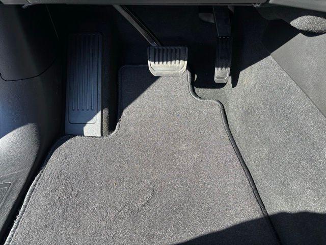 new 2025 Jeep Grand Cherokee car, priced at $32,880