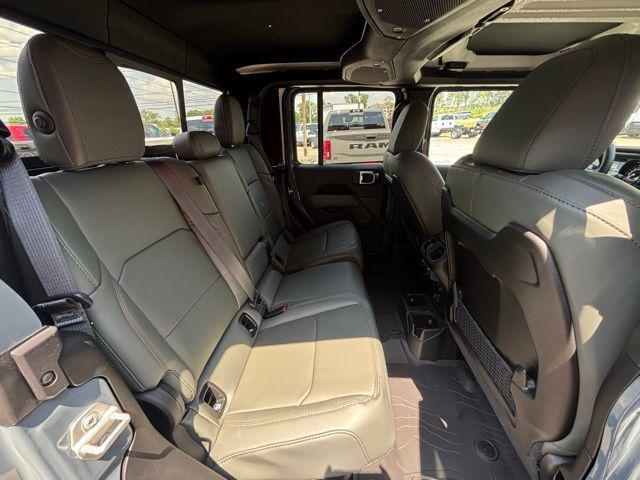 new 2026 Jeep Gladiator car, priced at $57,512