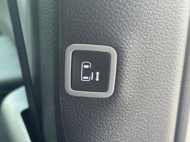 new 2025 Chrysler Voyager car, priced at $33,684