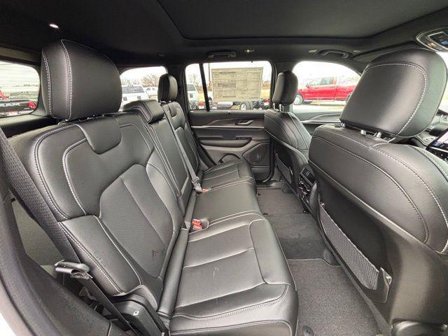 new 2025 Jeep Grand Cherokee car, priced at $46,709