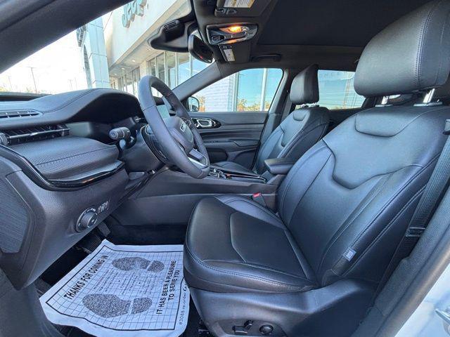 new 2025 Jeep Compass car, priced at $27,934