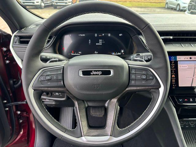new 2026 Jeep Grand Cherokee car, priced at $40,425