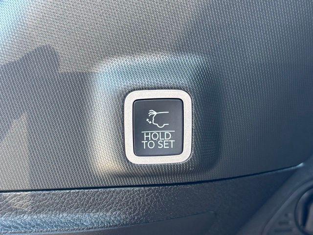 new 2025 Jeep Grand Cherokee car, priced at $33,270