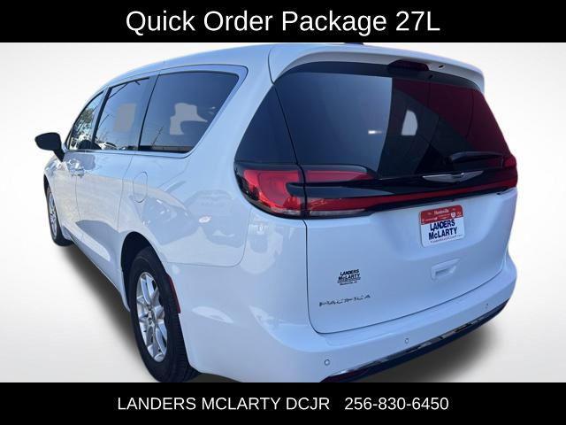 used 2024 Chrysler Pacifica car, priced at $25,911