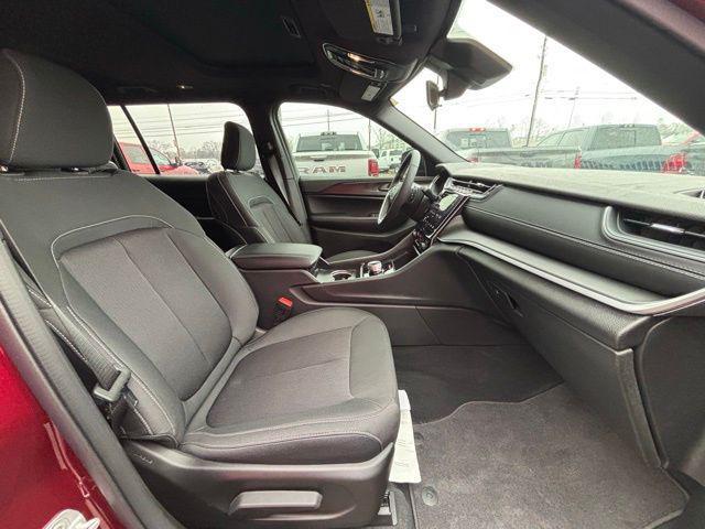 new 2025 Jeep Grand Cherokee L car, priced at $28,114