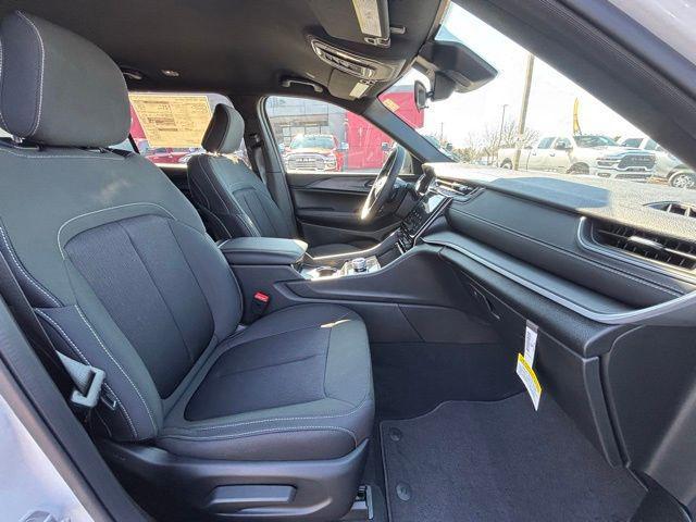 new 2026 Jeep Grand Cherokee L car, priced at $41,990