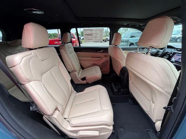 new 2026 Jeep Grand Cherokee L car, priced at $46,304