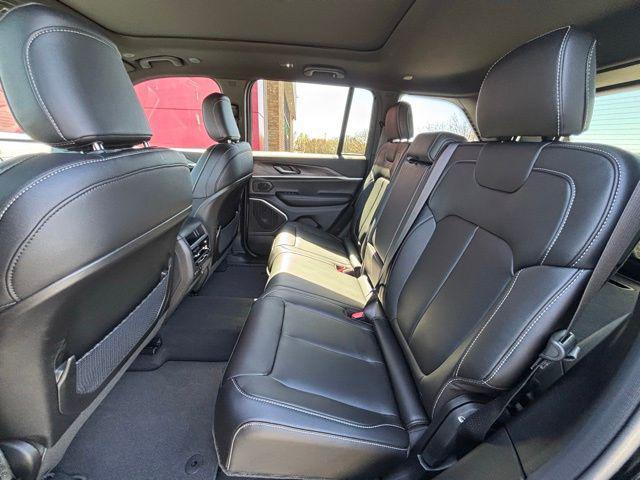 new 2026 Jeep Grand Cherokee car, priced at $48,894