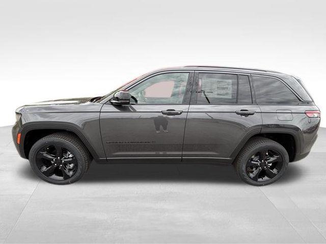 new 2026 Jeep Grand Cherokee car, priced at $42,644