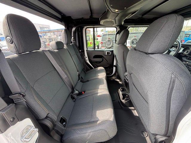 new 2026 Jeep Gladiator car, priced at $34,114