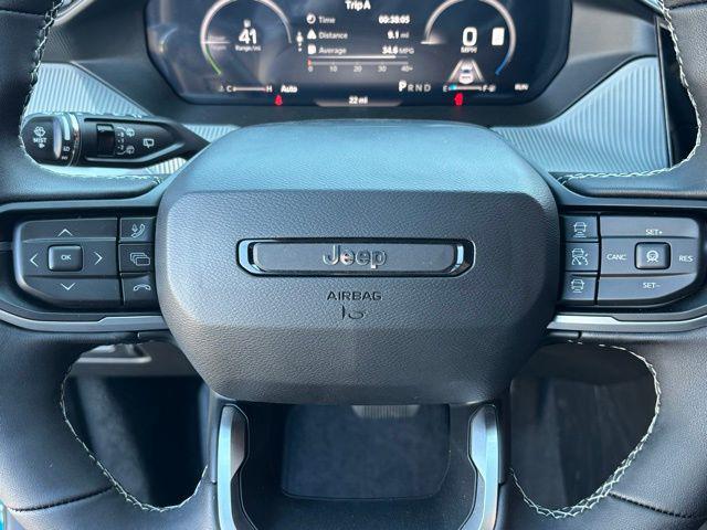 new 2026 Jeep Cherokee car, priced at $41,080