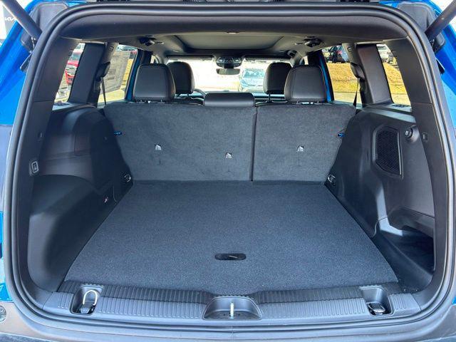 new 2026 Jeep Cherokee car, priced at $41,080