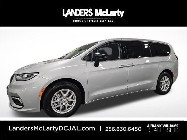 used 2024 Chrysler Pacifica car, priced at $28,996