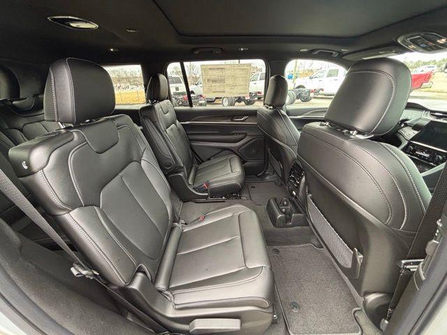 new 2025 Jeep Grand Cherokee L car, priced at $46,335