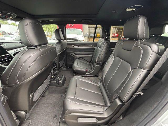 new 2025 Jeep Grand Cherokee L car, priced at $46,335
