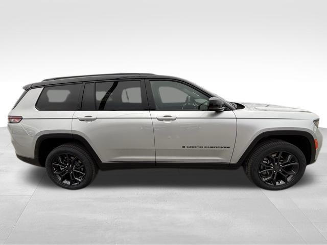 new 2025 Jeep Grand Cherokee L car, priced at $46,335