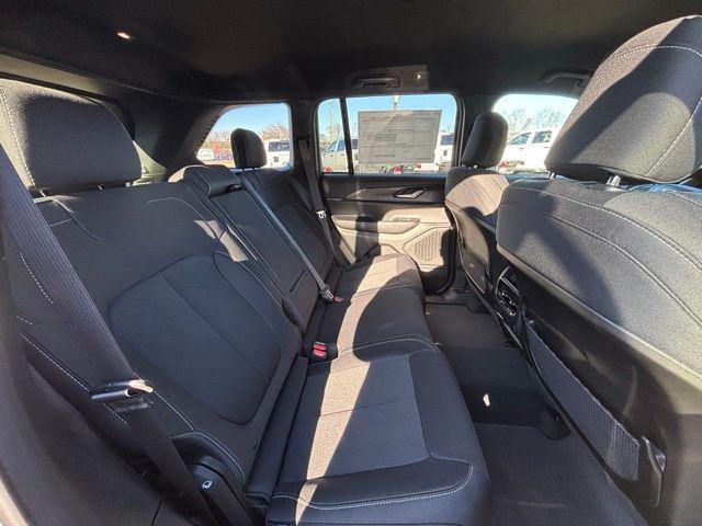 new 2025 Jeep Grand Cherokee car, priced at $33,270