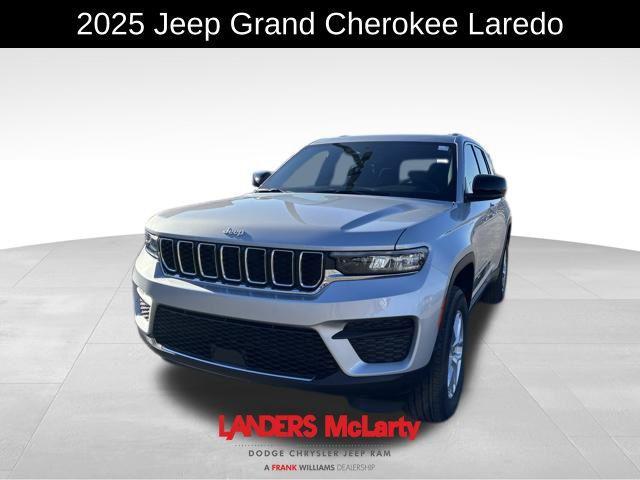 new 2025 Jeep Grand Cherokee car, priced at $33,270