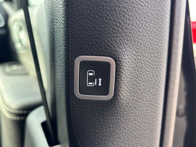 new 2026 Chrysler Pacifica car, priced at $44,429