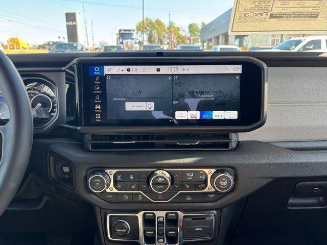 new 2026 Jeep Gladiator car, priced at $43,325