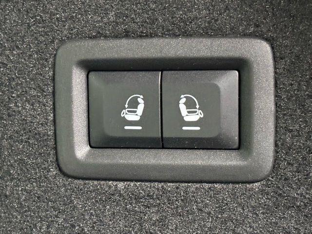 new 2026 Jeep Grand Cherokee L car, priced at $60,490