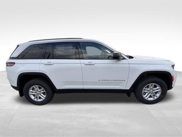 new 2025 Jeep Grand Cherokee car, priced at $31,004