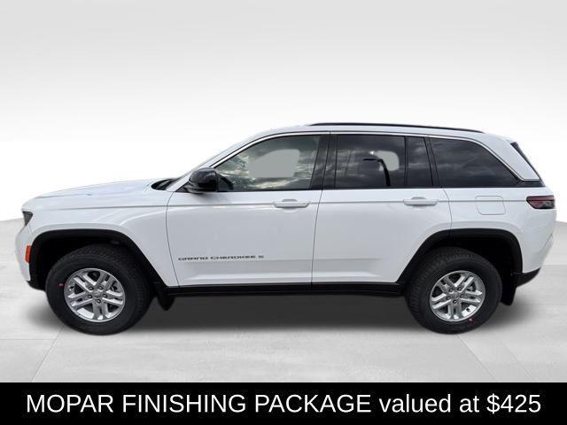 new 2025 Jeep Grand Cherokee car, priced at $31,004