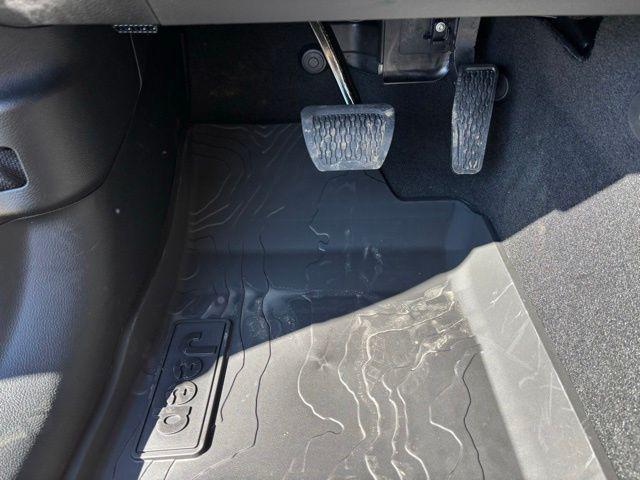 new 2026 Jeep Gladiator car, priced at $54,475