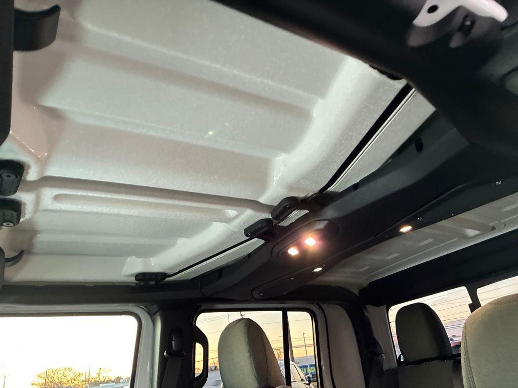 new 2026 Jeep Gladiator car, priced at $46,090