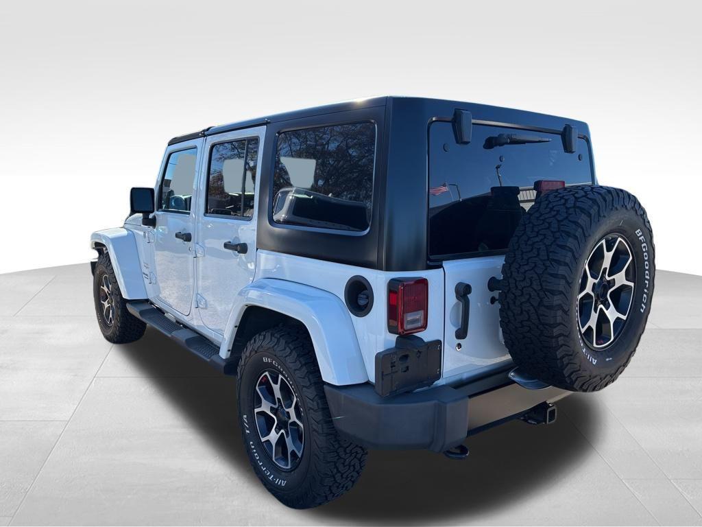 used 2013 Jeep Wrangler Unlimited car, priced at $13,500