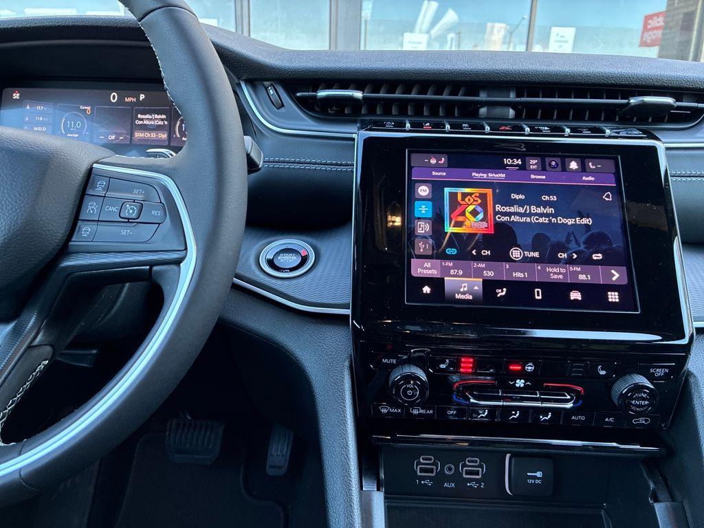 new 2025 Jeep Grand Cherokee car, priced at $43,536